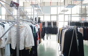 开店创业｜服装货源有哪些渠道？